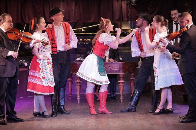 4 Course Dinner Cruise with Operetta, Folk Show and Welcome Drink - Food reality check: what a 4-course dinner feels like on a boat