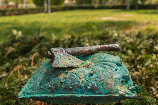 4 hours long private walking tour in Budapest - Vajdahunyad Castle and City Park: A Fairytale Slice of Budapest