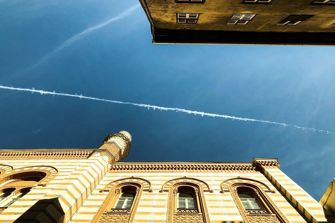A Journey through Jewish Budapest - Private Walking Tour - Stop 2: Kazinczy Street Synagogue, the Ghetto Wall Memorial, and the mikveh