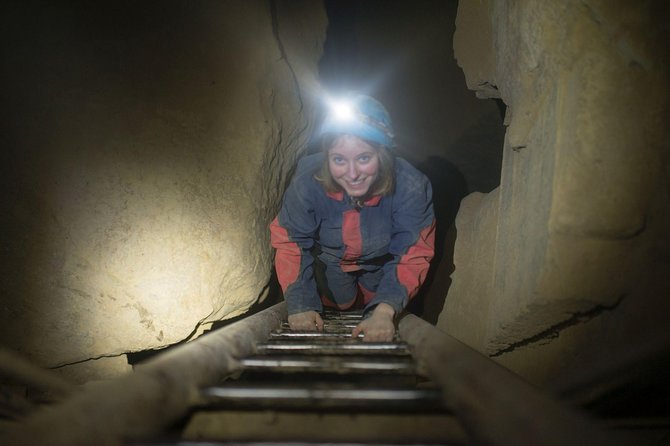 Adventure Caving Experience in Budapest - Why Palvölgyi Caves Feel Like Another Planet in Budapest