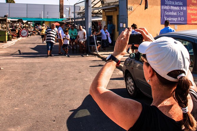 Antiques and Curios - Private Flea Market Treasure Hunt - The core of the tour: treasure hunting with a local guide