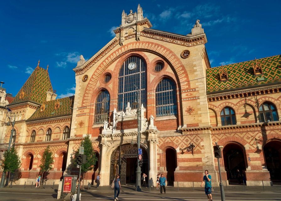 Art Nouveau Tour in Budapest: 3-Hour Private Tour - The details that matter: beehives, decorative facades, and architect stories