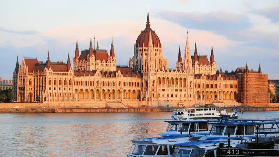 Best of Budapest: Private Walking Tour with a Local - Best Way To Start: Heroes’ Square Meets a Local’s Pace