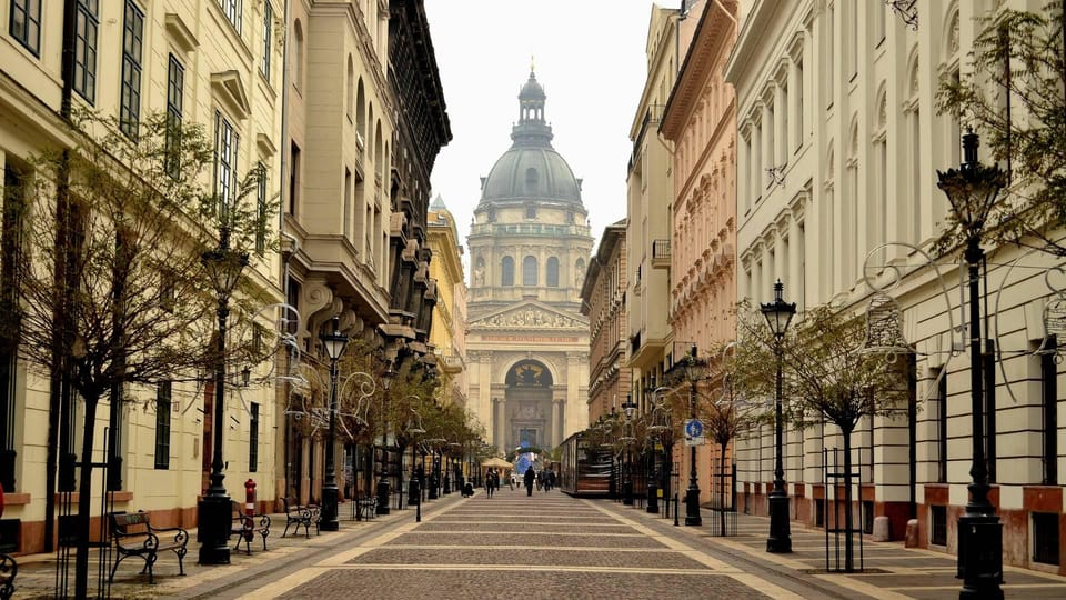 Best of Budapest: Private Walking Tour with a Local - Central Market Hall and Café Time: Food Stops That Feel Local