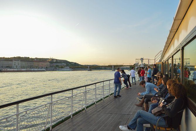 Booze Cruise Budapest Sightseeing Danube Cruise - Getting to Akadémia 3. ponton: Simple, but Arrive Early