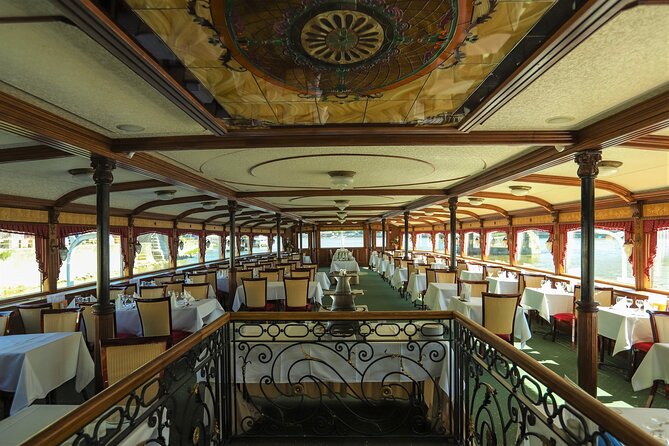 Bottomless Brunch and Cruise with Prosecco in Budapest - Pickup, seating, and meeting point details that matter