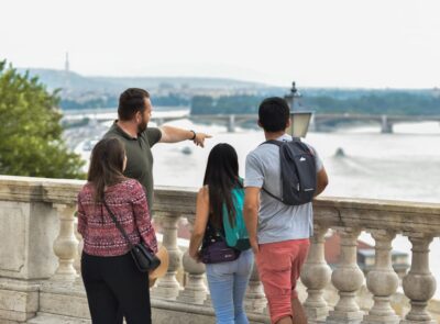 Buda Castle and Mathias Church Guided Tour - A small group up to 10: why it makes the guide better