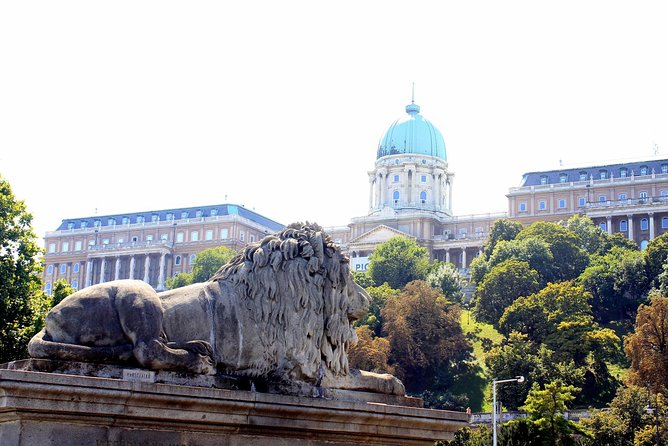 Buda Castle District Walk with Entry to Matthias Church - St Stephen at the statue: the fast history that helps everything else