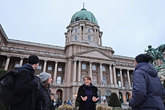 Buda Castle Private Walking Tour: A Kingdom of Many Nations - Getting there: the meeting point you’ll actually find