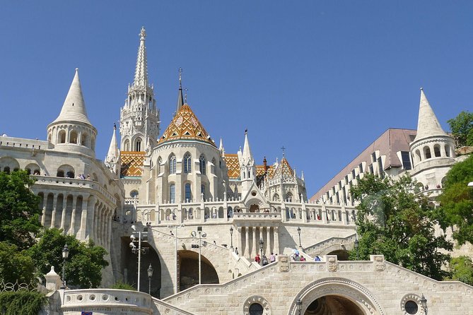 Buda Castle Private Walking Tour: A Kingdom of Many Nations - Stop 3: Sándor Palace and how Hungary’s leadership lives inside history