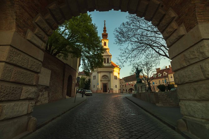 Buda Castle Quarter Walking Tour - Stop-by-stop: Castle Garden to Buda Castle battlements