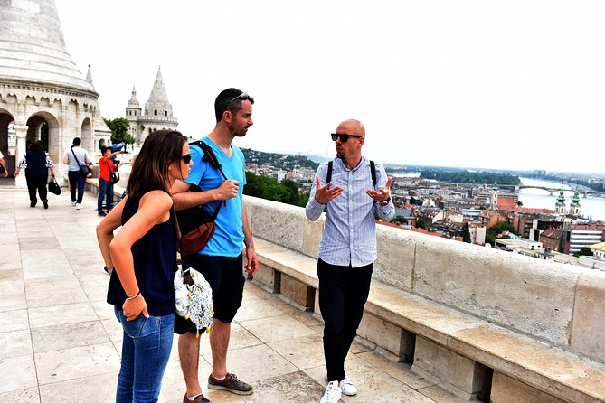 Buda Castle Walking Tour with Matthias church entry, Cake&Coffee - Quick hits before you go