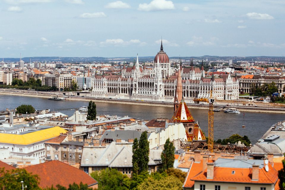 Budapest: 1.5-Hour Private Kick-Start Tour with a Local - Should You Book This Private Kick-Start Tour?