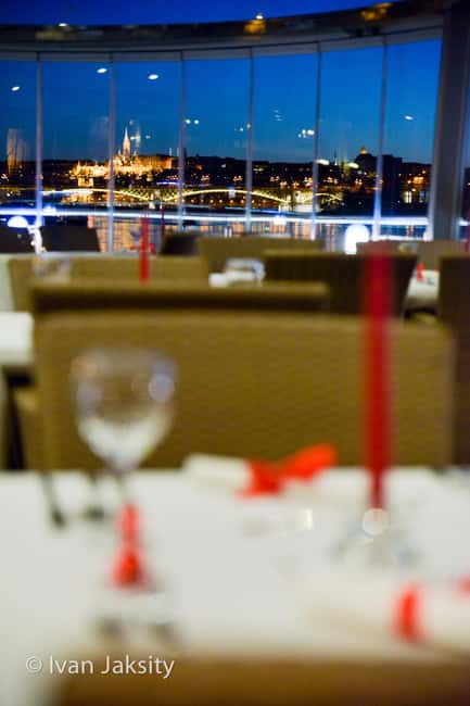 Budapest: 2-Course Dinner for 2 on a Boat Restaurant - Price and value: is $121 for two actually fair?
