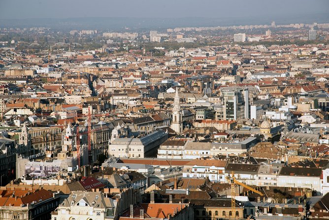 Budapest 3-Hour City Tour - Kossuth Lajos Square and the Walk to Parliament: A Finish You’ll Want to Stretch
