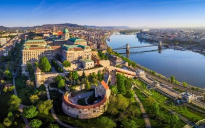 Budapest: 3-hour City Tour with Castle Walk + 1-hour Cruise - Getting oriented: Parliament to Heroes’ Square