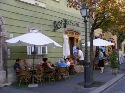 Budapest 3-Hour Private Walking Tour with Route Options - Pest Downtown: Parliament, St. Stephen’s Basilica, Liberty Square, Central Market Hall