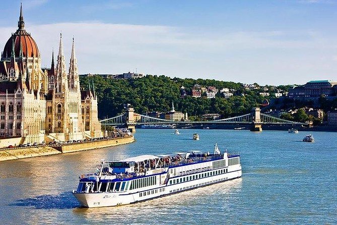 Budapest Airport Private Departure Transfer : City to Airport - Why a private airport transfer feels better in Budapest