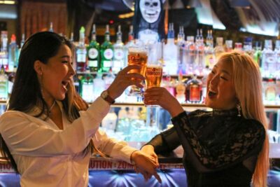 Budapest: Bar Crawl Tour with Local Drinks - Where You Meet and How the Night Starts at Budapest Eye