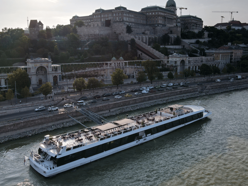 Budapest: BBQ Dinner Cruise w/ Live Music & Unlimited Drinks - The 2.5-Hour Plan: What You Get (and What You Don’t)
