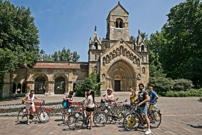 Budapest Bike Tour - Meeting Yellow Zebra and getting your bike rolling