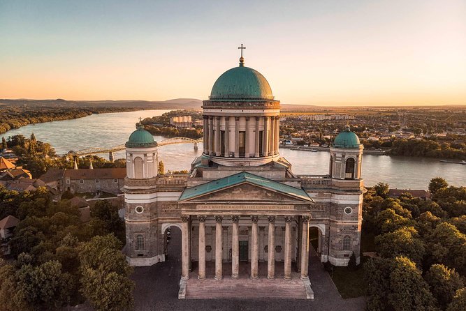 Budapest-Bratislava One-Way Sightseeing Transfer - Stop 2: Visegrád Castle for medieval ruins and Danube panoramas