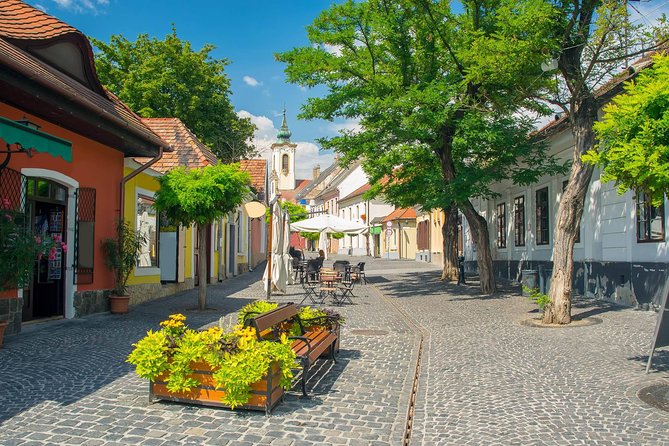Budapest-Bratislava One-Way Sightseeing Transfer - Price and value: what $314.16 per person is really paying for
