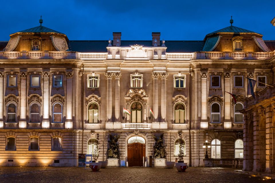 Budapest: Buda Castle Walk with Saint Stephen's Hall - St. Stephen’s Hall: why this restored room is the real reason to come