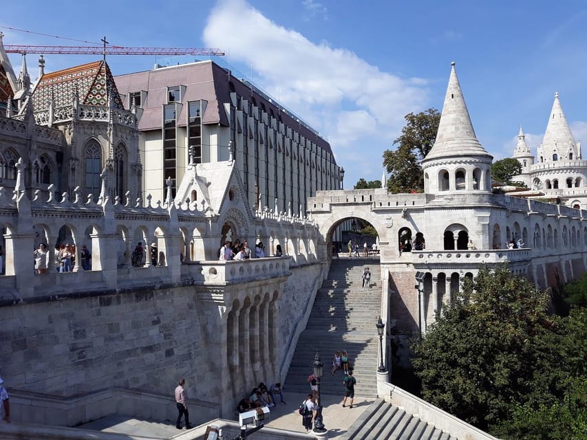 Budapest: Buda Castle Walking Tour & Folk Music Performance - What You Actually Do on This Buda Castle Walking Tour