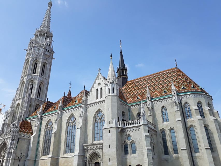 Budapest: Buda Castle Walking Tour & Folk Music Performance - Tárnok Street: Where Hungary’s Architecture Tells Time