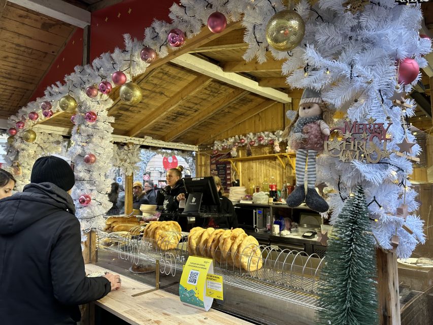 Budapest: Christmas Market Guided Walking Tour with Tastings - Key things to know before you go