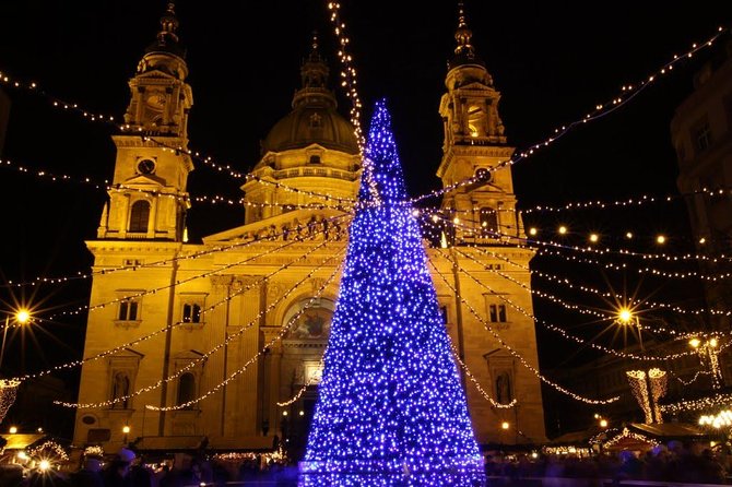Budapest Christmas Market Tour with Basilica visit & Chimney cake - St. Stephen’s Basilica: video mapping on the facade