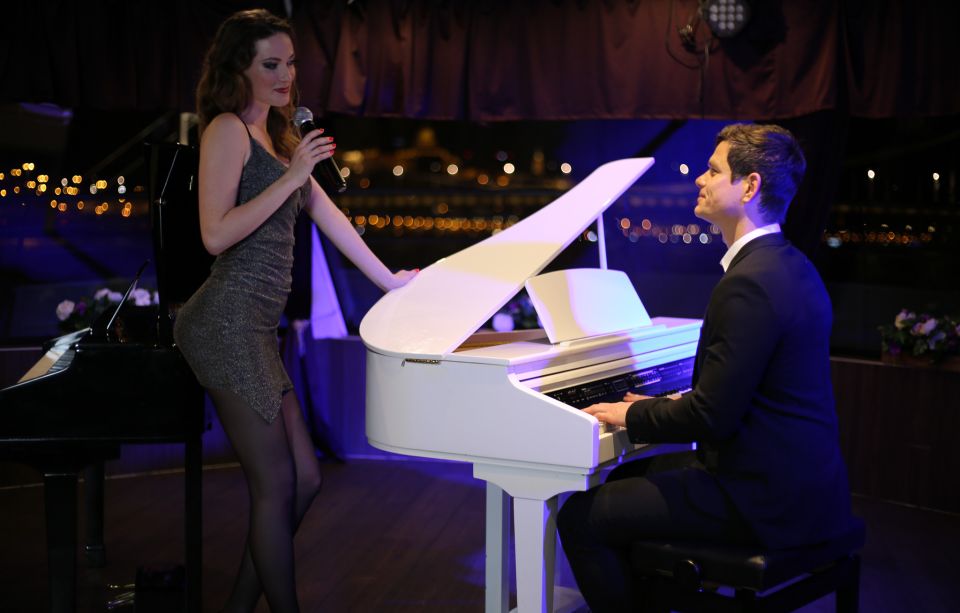 Budapest: Danube Drink and Piano Show - Drinks, food reality, and the best way to plan your night