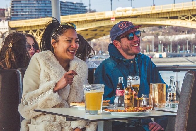Budapest Danube Pizza Cruise with Welcome Drink - Margaret Bridge and the Chain Bridge moment