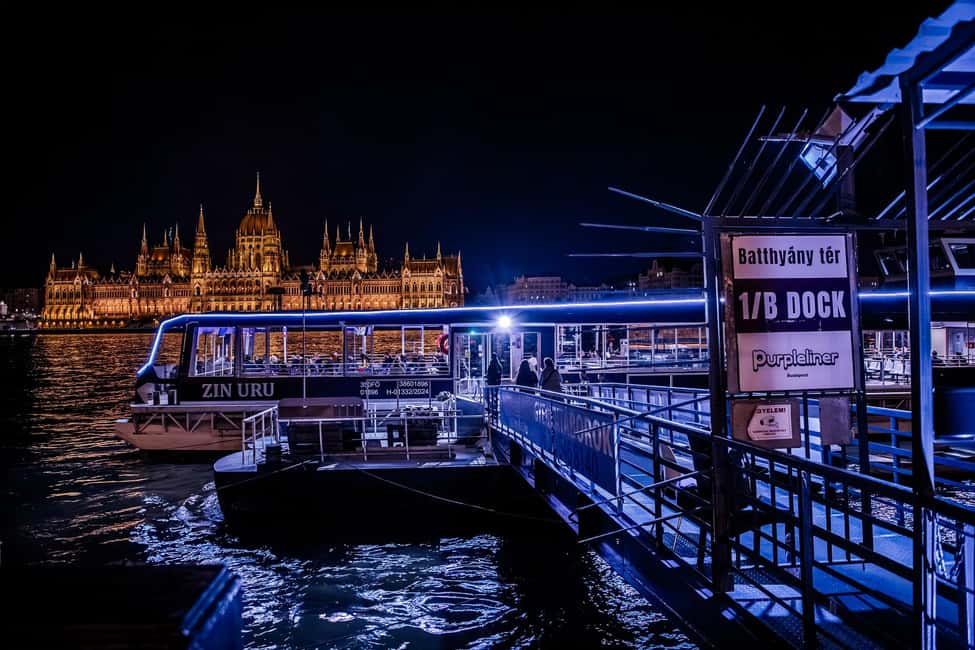 Budapest: Danube River Sightseeing Cruise with Audio Guide - Best Time to Go: Daylight vs. City Lights