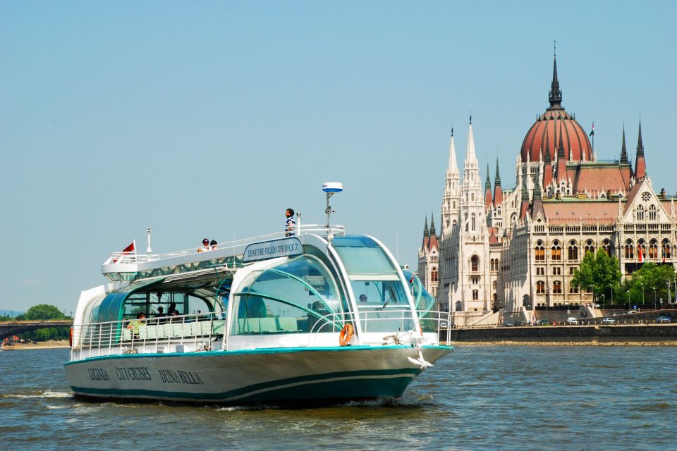 Budapest: Daytime Sightseeing Boat Cruise - Best time to go: golden hour vs steady daytime lighting