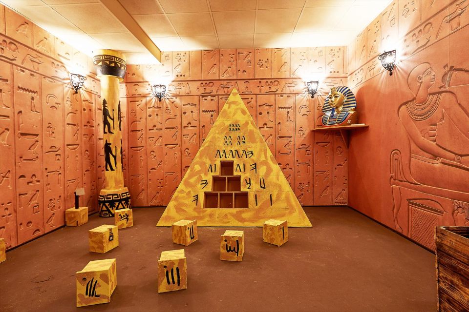 Budapest: Escape Room game - Egyptian Adventure - Where you check in at Scavenger Escape