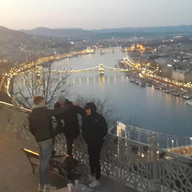 Budapest: Evening Castle Hill Tour with Fishermen's Bastion - Matthias Church stop: quick, but satisfying