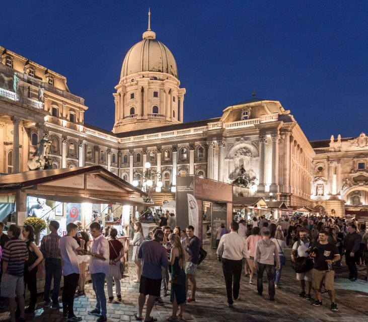 Budapest: Evening Castle Hill Tour with Fishermen's Bastion - Who should book this evening Castle Hill tour?