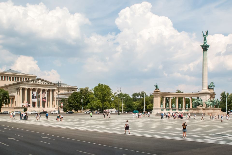 Budapest: Floating Bus Tour by Land and Water - On the Road: How the City Portion Sets Up the Danube Ride
