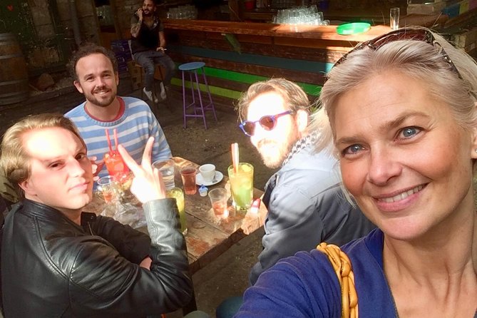 Budapest Food Tasting Tour with Nelli & her local guides - How the tasting portion actually works: 10 bites, drinks, and pacing