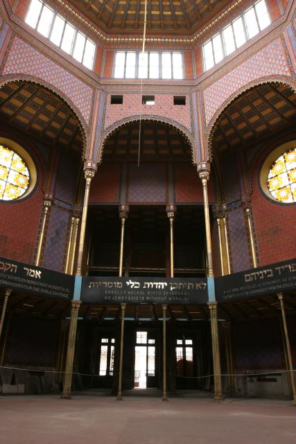 Budapest Grand Half-Day Jewish Heritage Tour - Starting at Dohány Street Synagogue: The Size You Feel