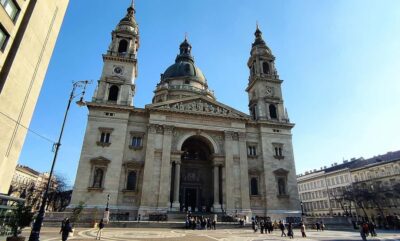 Budapest: Guided City Walking Tour in Buda and Pest - Pest city centre walk: Art Nouveau, banking landmarks, and Freedom Square