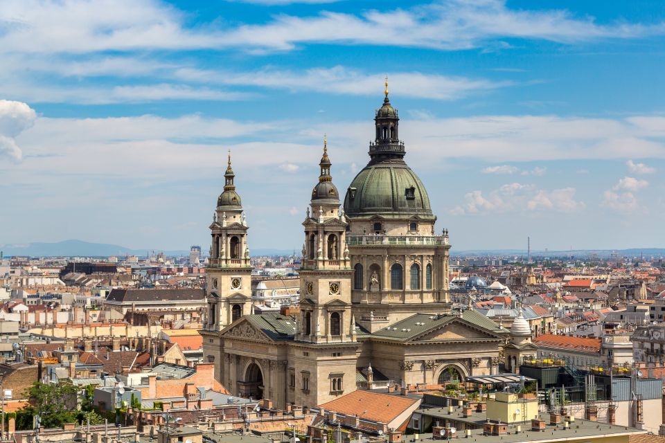 Budapest: Guided Walking Tour of Pest - Pacing and what to bring for a 2-hour Pest walk