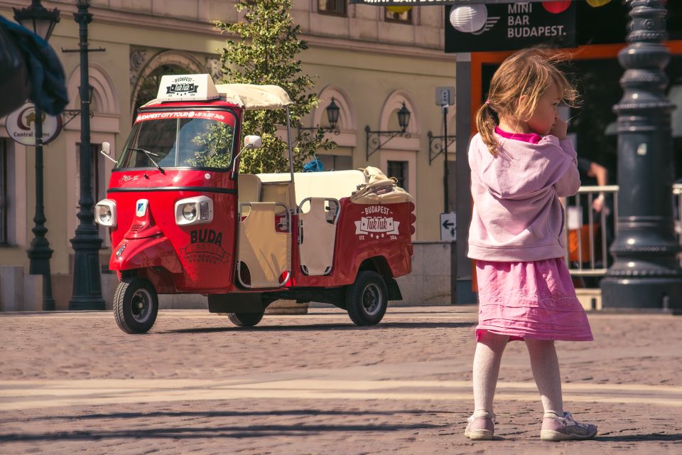 Budapest: Half-Day Exclusive Highlights Private Tour - Why a tuk-tuk tour feels smarter than a big highlights bus