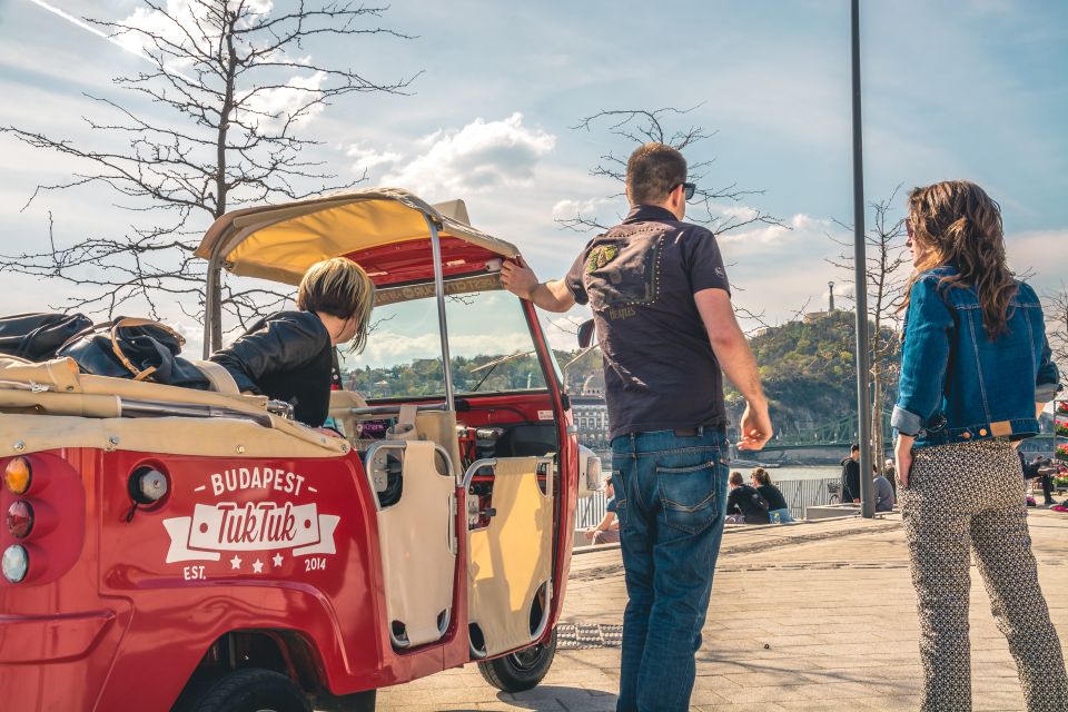 Budapest: Half-Day Exclusive Highlights Private Tour - Buda and Pest in one afternoon: getting the full-city feel