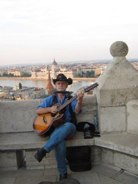 Budapest: Half-Day Highlights Small Group Private Tour - Entering the St. Stephen’s Basilica Area: What’s Included and What Isn’t