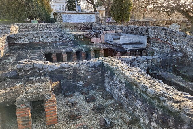 Budapest Hidden Gems - Roman Aquincum Private Tour - Stop 3: Hercules Villa Between Apartments and Full of Mosaic Floors