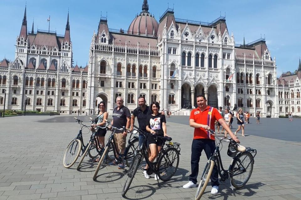 Budapest : Highlights & Hidden Gems Walking Tour - Hungarian Parliament Building: Architecture You Can Read