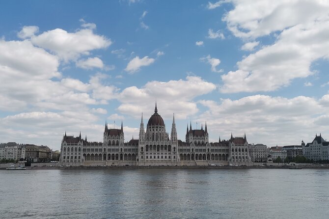 Budapest Highlights Private E-bike Tour - Széchenyi Baths and St. Stephen’s Basilica: Two very different cultural stops